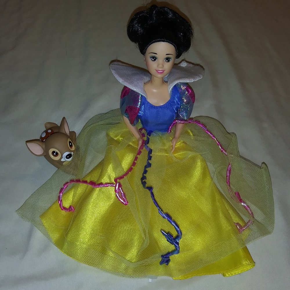 Vintage 1996 Snow White Happy Birthday Doll with Fawn
